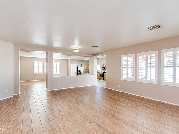 3rd image of 11540 E Reuben Ave