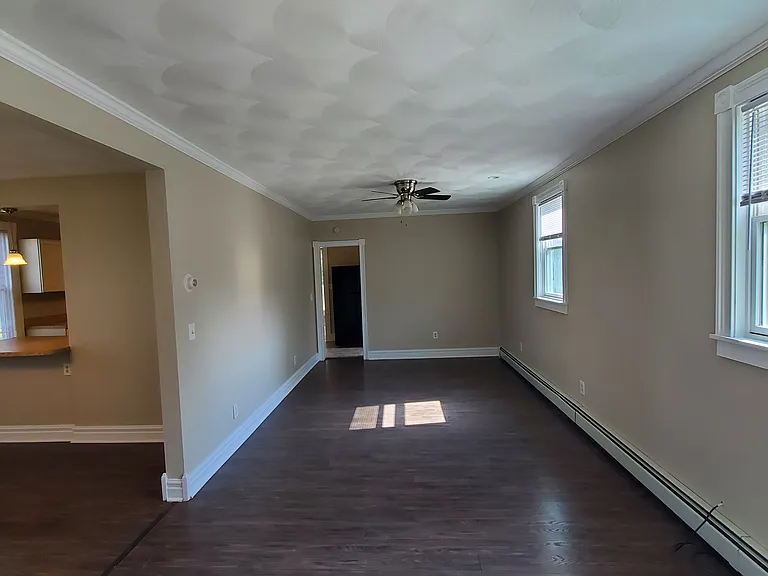 17 Chestnut St — Photo 12