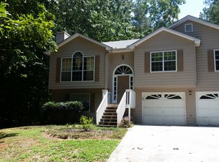 4279 Falcon Crest Dr, Flowery Branch, GA 30542