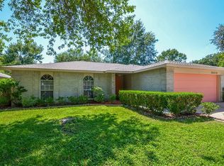 14319 Branchwater Ln, Sugar Land, TX 77498
