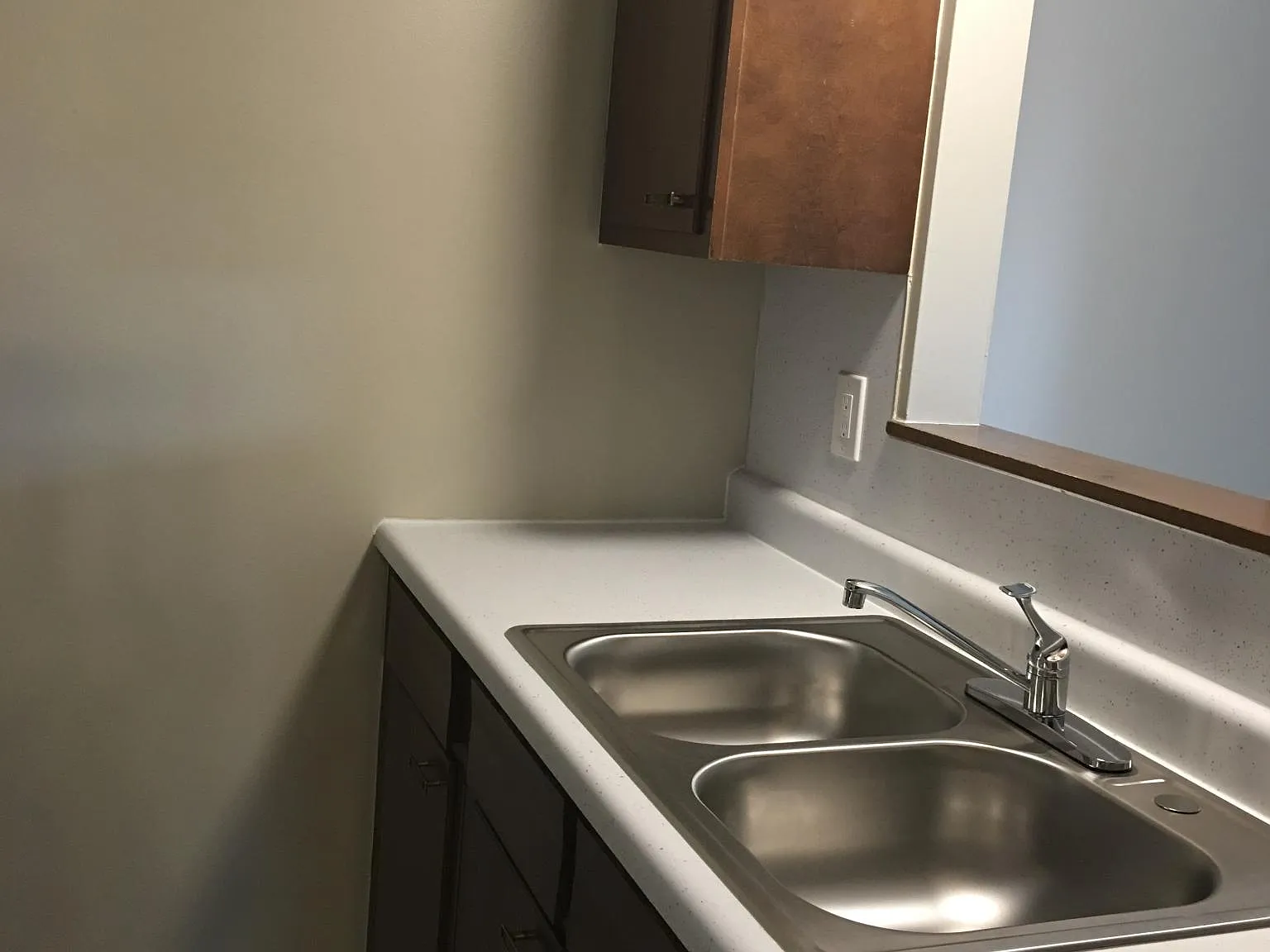 8555 Canal Rd — Photo 3