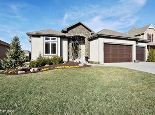 10871 S Millbrook Ln, Olathe, KS 66061