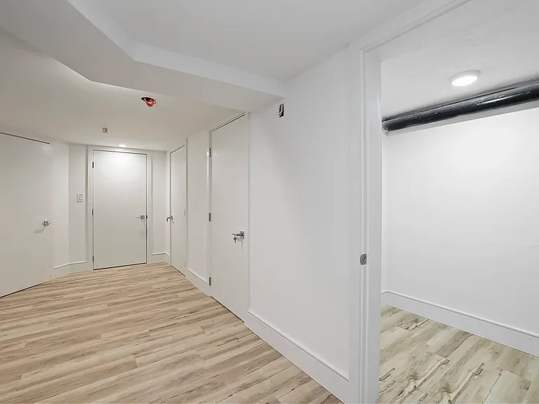 111 Marion St #1 — Photo 12