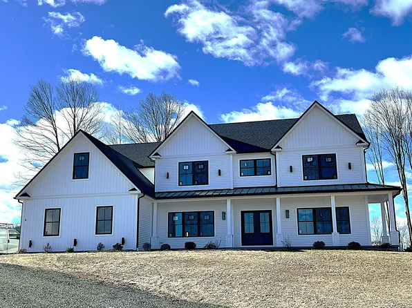 8 Empire Court #5, Cheshire, CT 06410