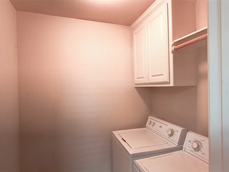 113 Karten Ln — Photo 21