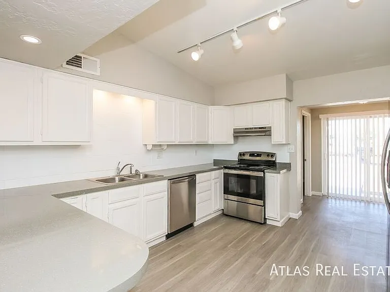 7015 E Wilshire Dr #4 — Photo 8