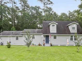 19132 Hector St, Mandeville, LA 70471