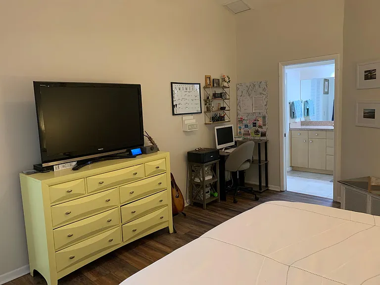 400 Meravan Ct — Photo 10