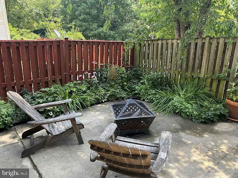 9015 Piney Grove Dr — Photo 45