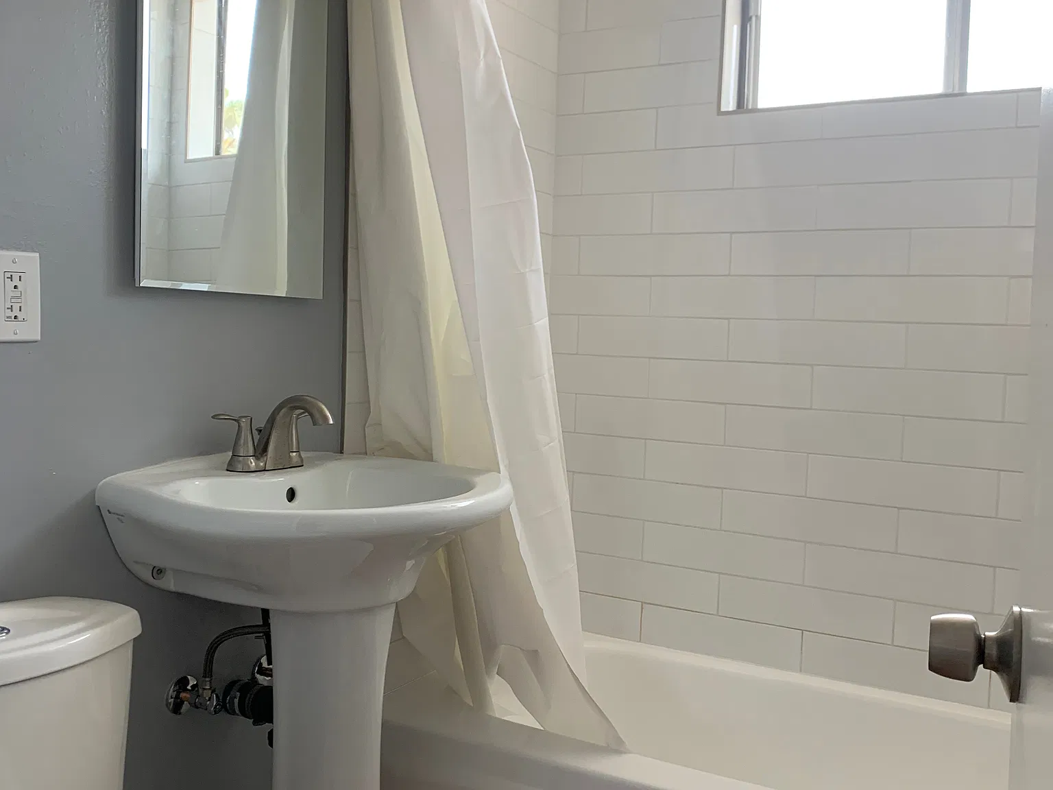 2 bed, $1,995 — Photo 2