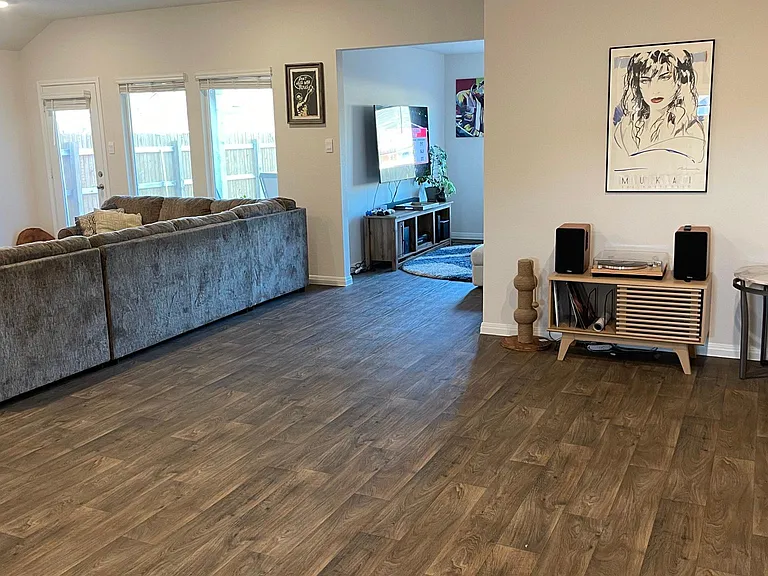 226 Evergreen Sumac Loop — Photo 4