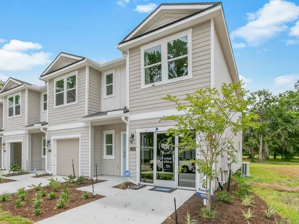 145 Deep Bay Cir, Saint Marys, GA 31558