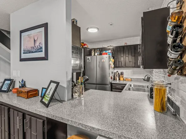 4000 West Rivers Edge CIRCLE #3, Brown Deer, WI 53209