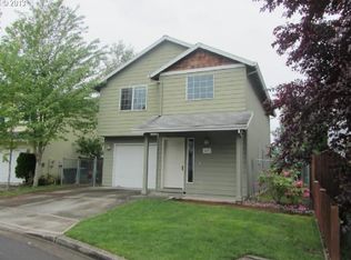 689 SE Myrtlewood Pl, Gresham, OR 97080
