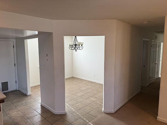 4th image of 481 Emily Way