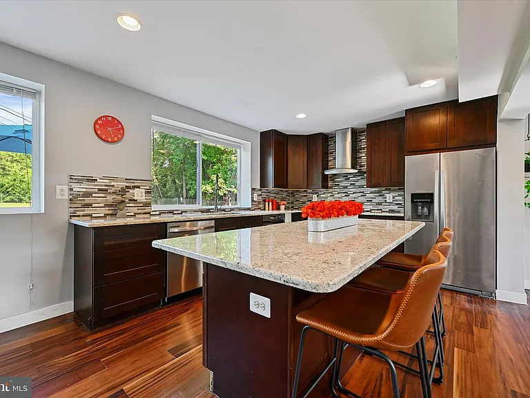10533 Stevenson Rd — Photo 19