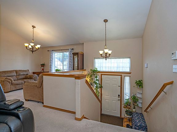 2nd image of 13517 5th Avenue Ct S