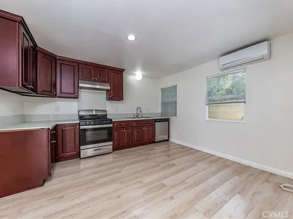 14555 Hunter Ln, Midway City, CA 92655