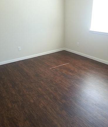 5th image of 14463 Platzer Dr