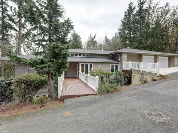 9360 SE 46th St, Mercer Island, WA 98040