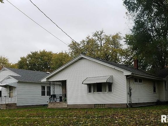 3rd image of 221 S D St
