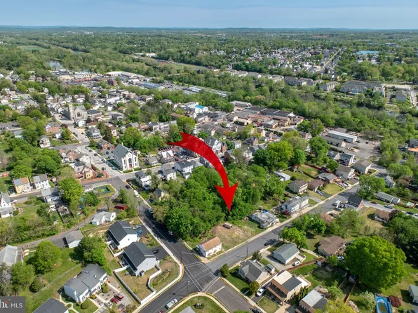 177 Poplar St, Spring City, PA 19475