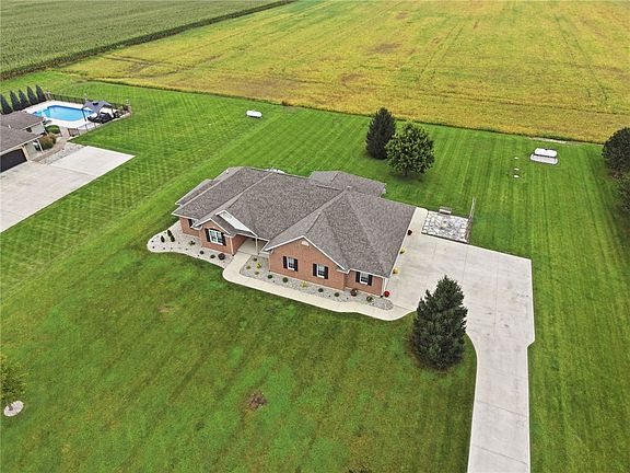 2nd image of 7651 Oldtown Rd