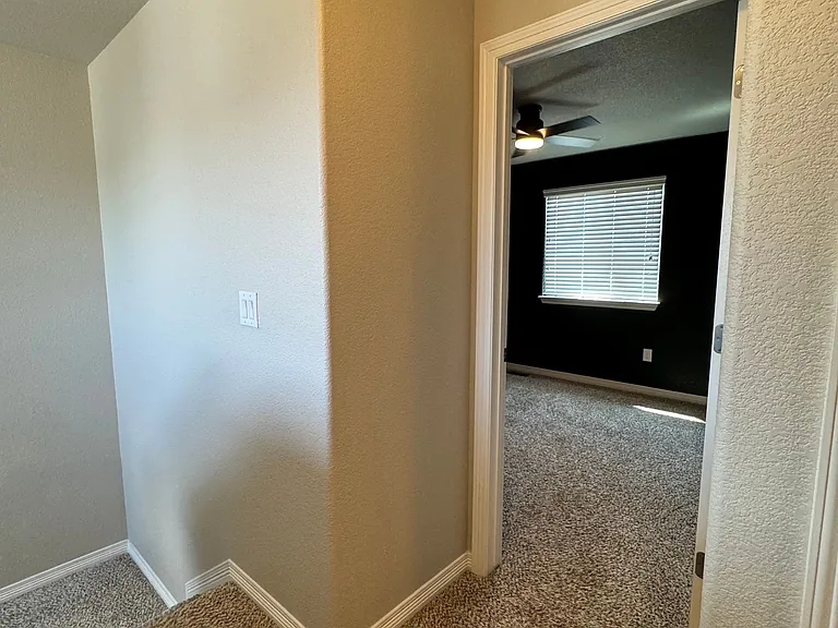 6802 Galpin Dr — Photo 14