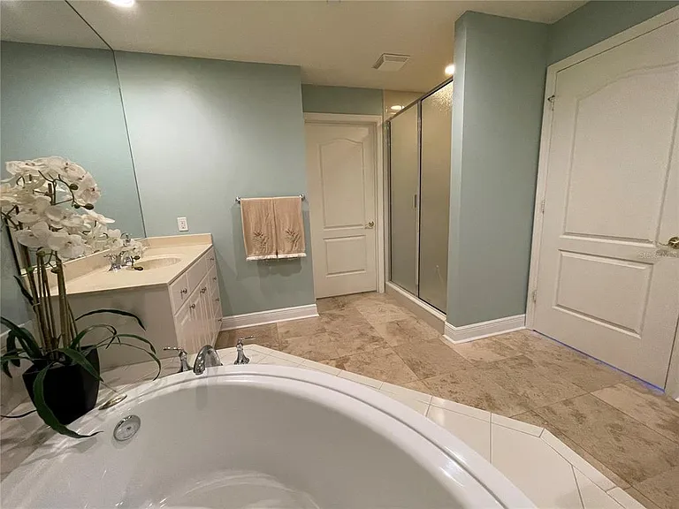 521 Mandalay Ave #309 — Photo 18