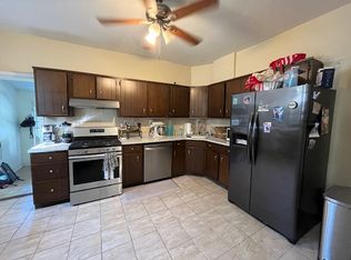 7396 Henry Ave, Philadelphia, PA 19128