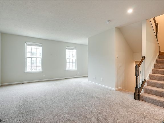 4th image of 4015 N Steels Cir