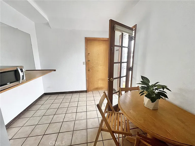 3420 Templeton Rd #2 — Photo 2