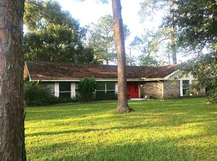 641 Evans St, Winnie, TX 77665