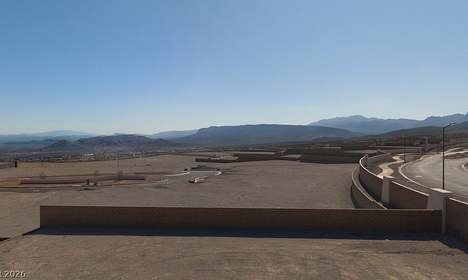 1st image of 29 Skyfall Point Dr