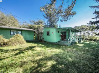 1223 Chetco Ave, Brookings, OR 97415