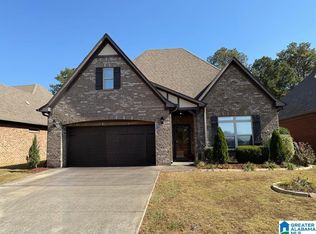 1048 Pine Valley Dr, Calera, AL 35040