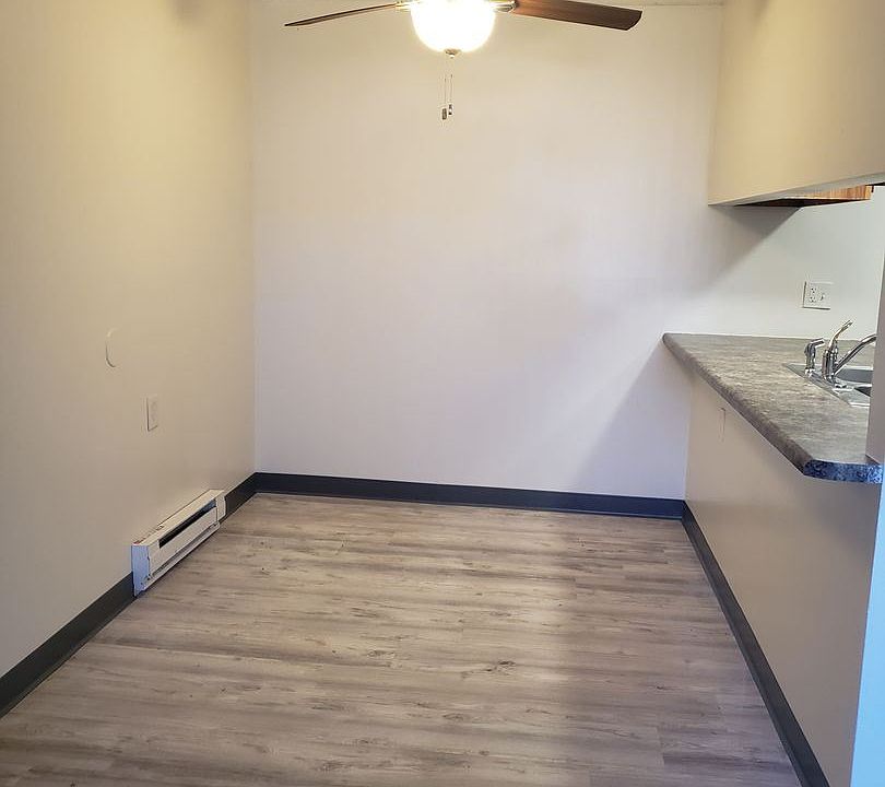 1st image of 209 NW 8th St #B25