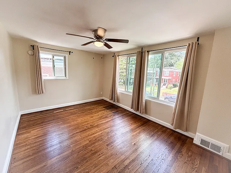 5027 Sargent Rd NE — Photo 11