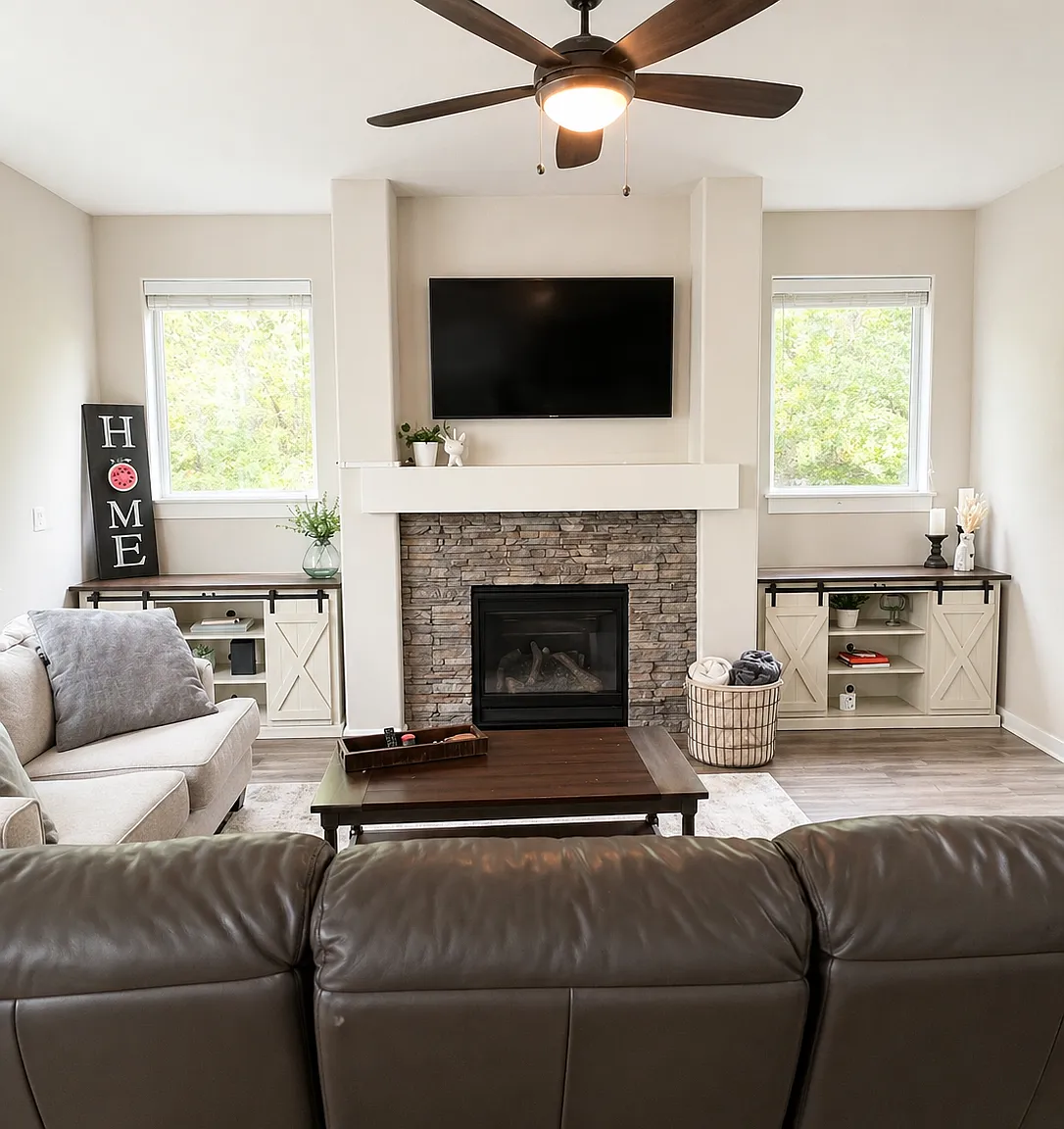 3 bed, 2.5 bath, 1562 sqft, $3,000 — Photo 2