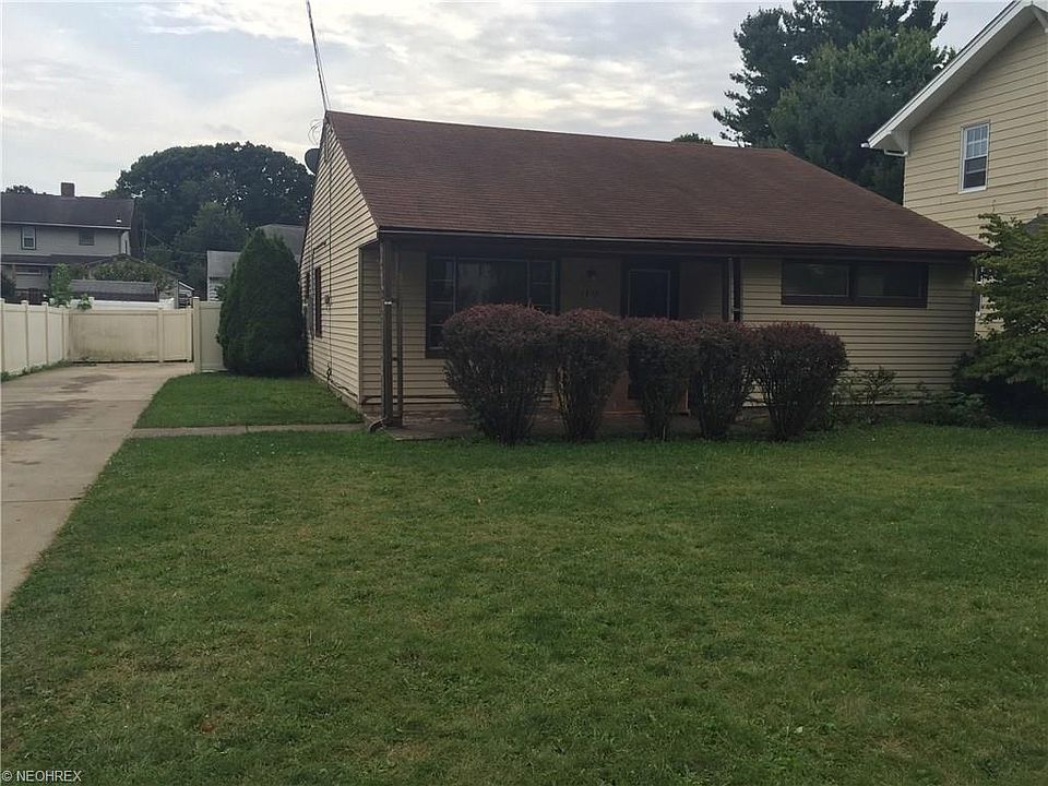 1st image of 1673 Brownlee Ave