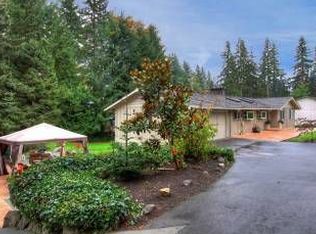 4 S Bellflower Rd, Bothell, WA 98012