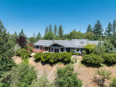 300 Work Ln, Grants Pass, OR, 97527
