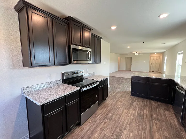 364 Crescent Park Dr — Photo 13