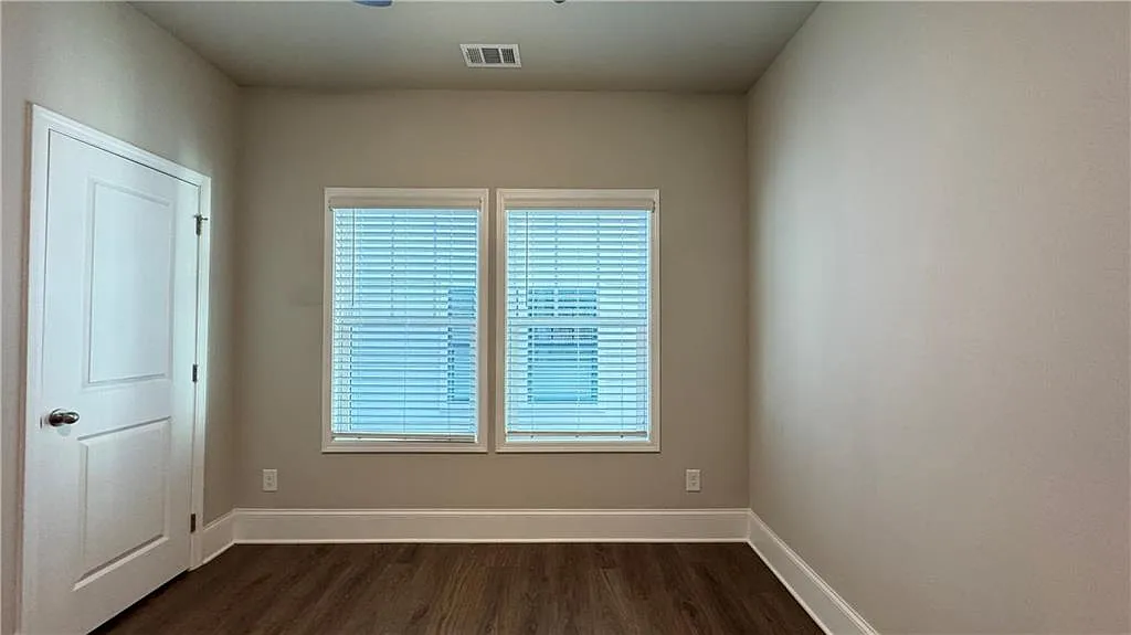 3 bed, 3.0 bath, 1827 sqft, $2,750 — Photo 4
