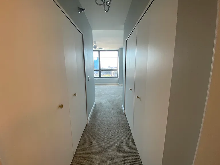 1600 S Prairie Ave #1708 — Photo 12