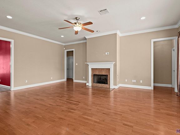 4th image of 6068 Tuscany Ln