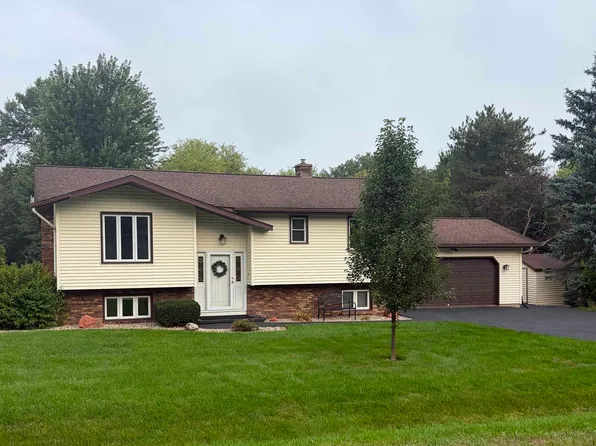 2767 Star Crest Trl, Sun Prairie, WI 53590