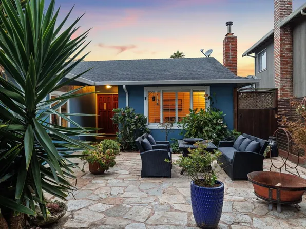 531 Cypress Ave, Moss Beach, CA 94038