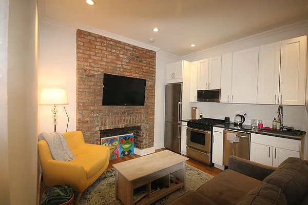 Rented by Station Cities | media 27