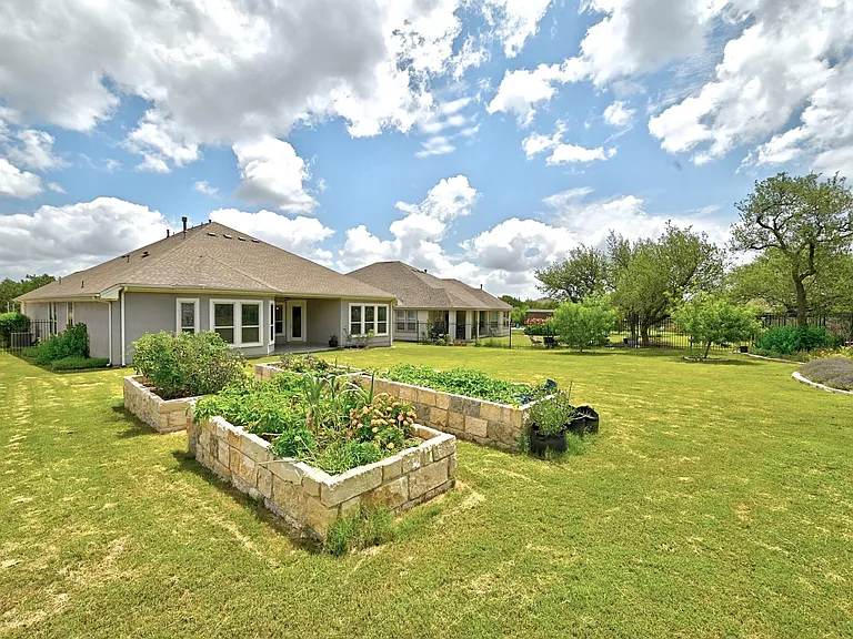 2982 Reunion Blvd — Photo 36